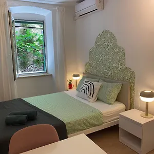  Guest house The Mint